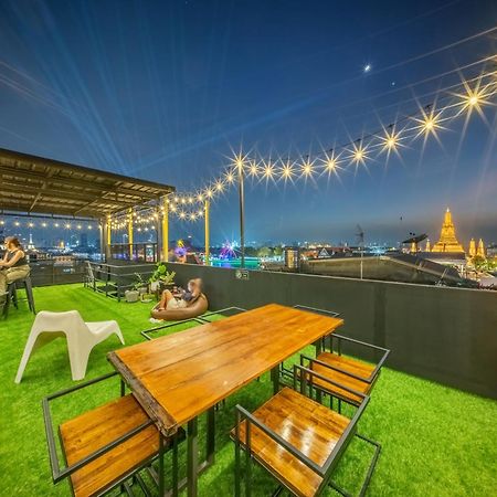 Ralph Bangkok Hostel Exterior photo